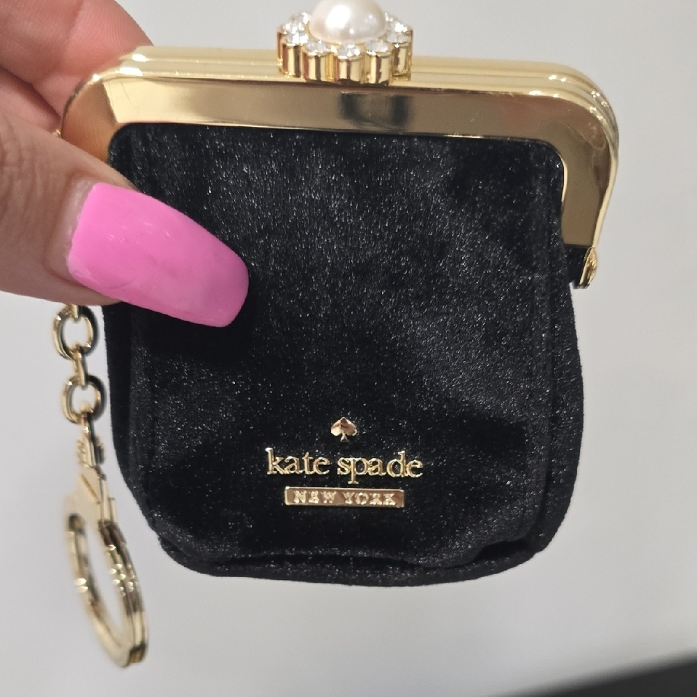 Kate Spade Black and Gold Wristlet NWOT - Picture 3 of 8